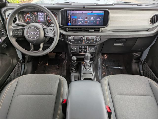 Used 2025 Jeep Gladiator Sport AWD/4WD image 10