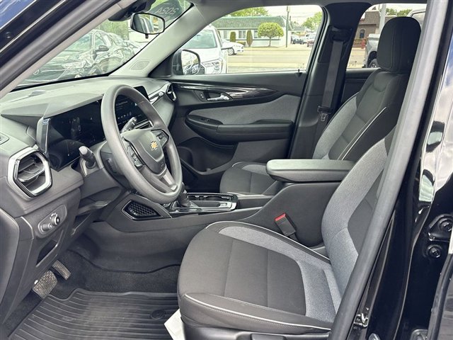 Certified 2024 Chevrolet TrailBlazer LS w/ LS Convenience Package FWD image 18