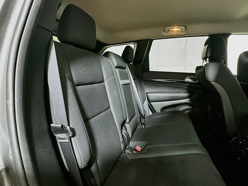 Used 2013 Jeep Grand Cherokee Laredo AWD/4WD image 25