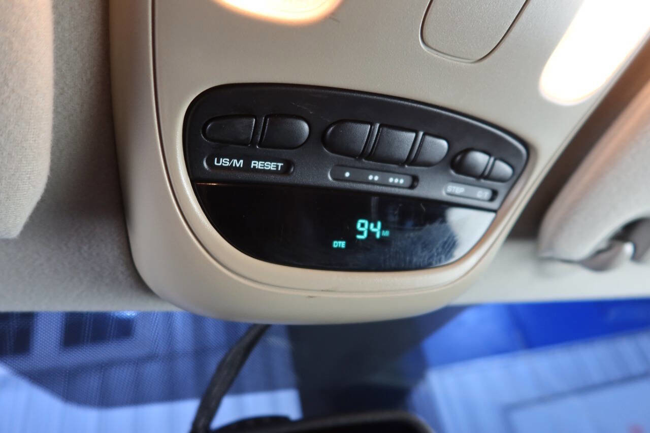 Used 2006 Dodge Ram 1500 Truck 2WD Quad Cab w/ Communication Pkg image 38