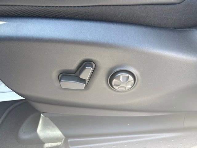 New 2027 Chrysler Pacifica Select FWD image 15