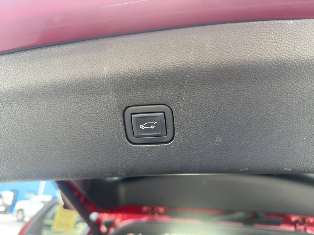 Used 2024 Buick Enclave Premium image 35