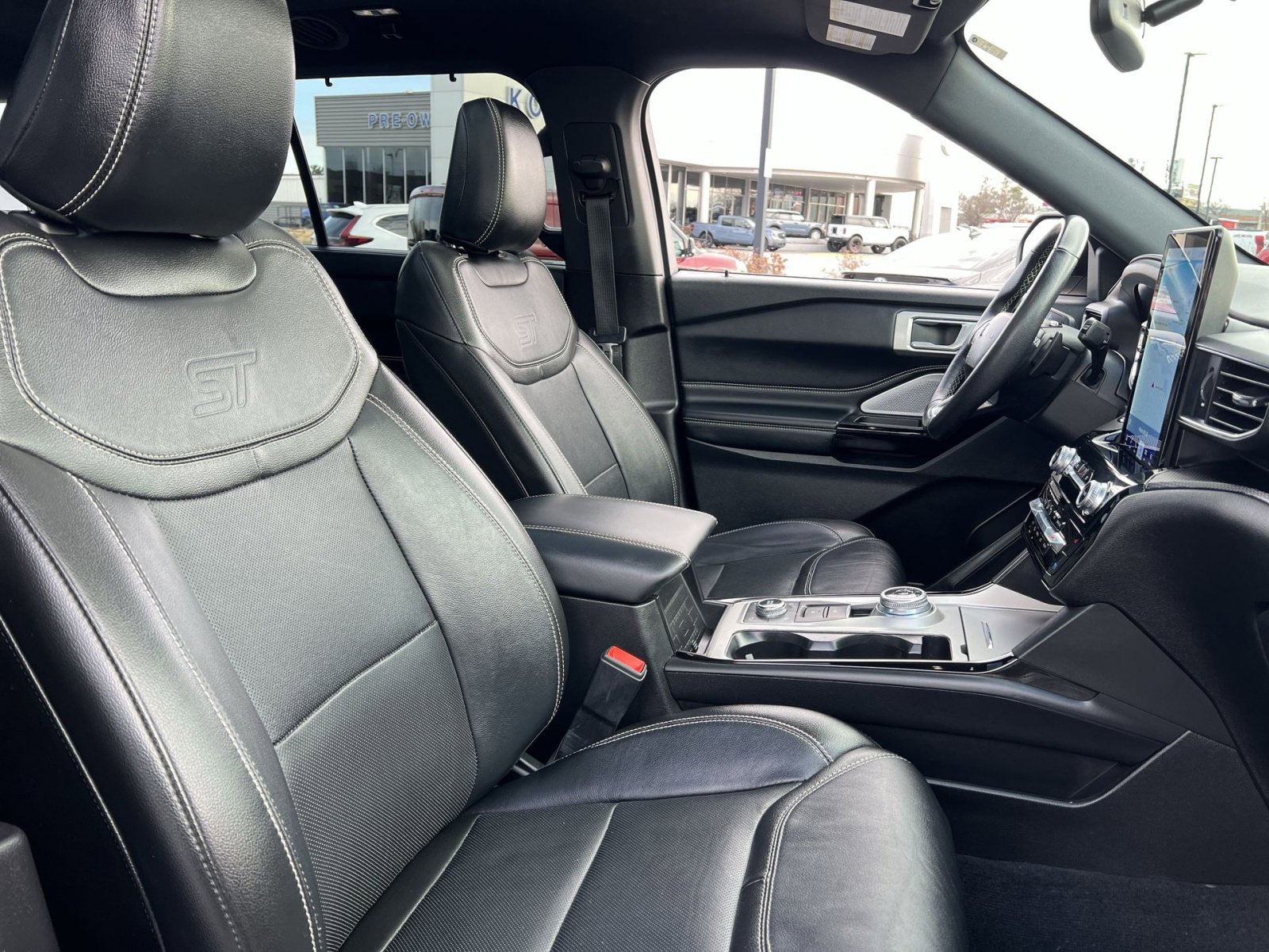 Used 2022 Ford Explorer ST w/ Equipment Group 401A image 28