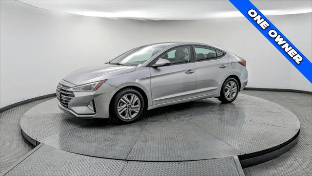 Used 2020 Hyundai Elantra SEL image 2