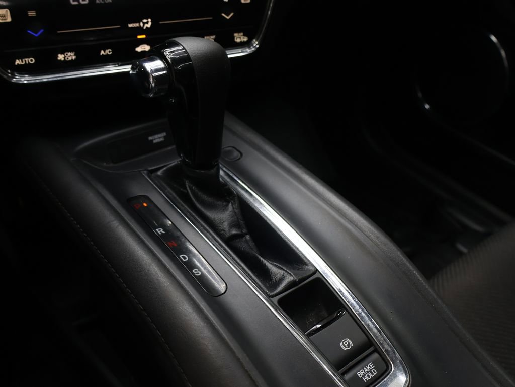 Used 2017 Honda HR-V EX image 24