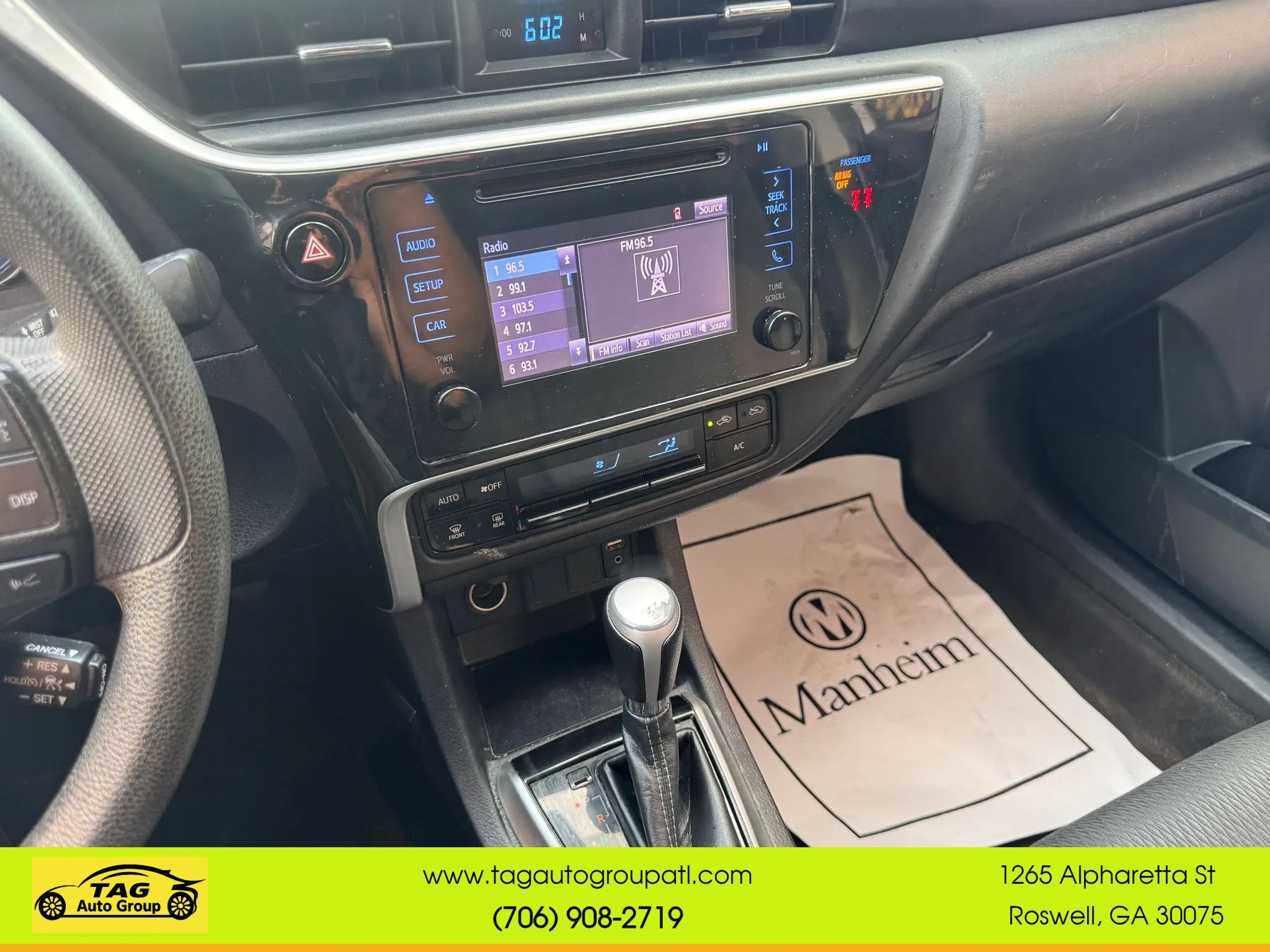 Used 2019 Toyota Corolla LE FWD image 13