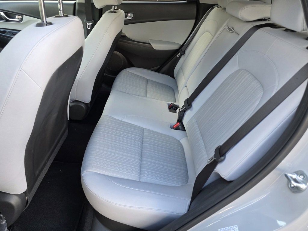 Used 2023 Hyundai Kona SEL w/ Convenience Package image 15