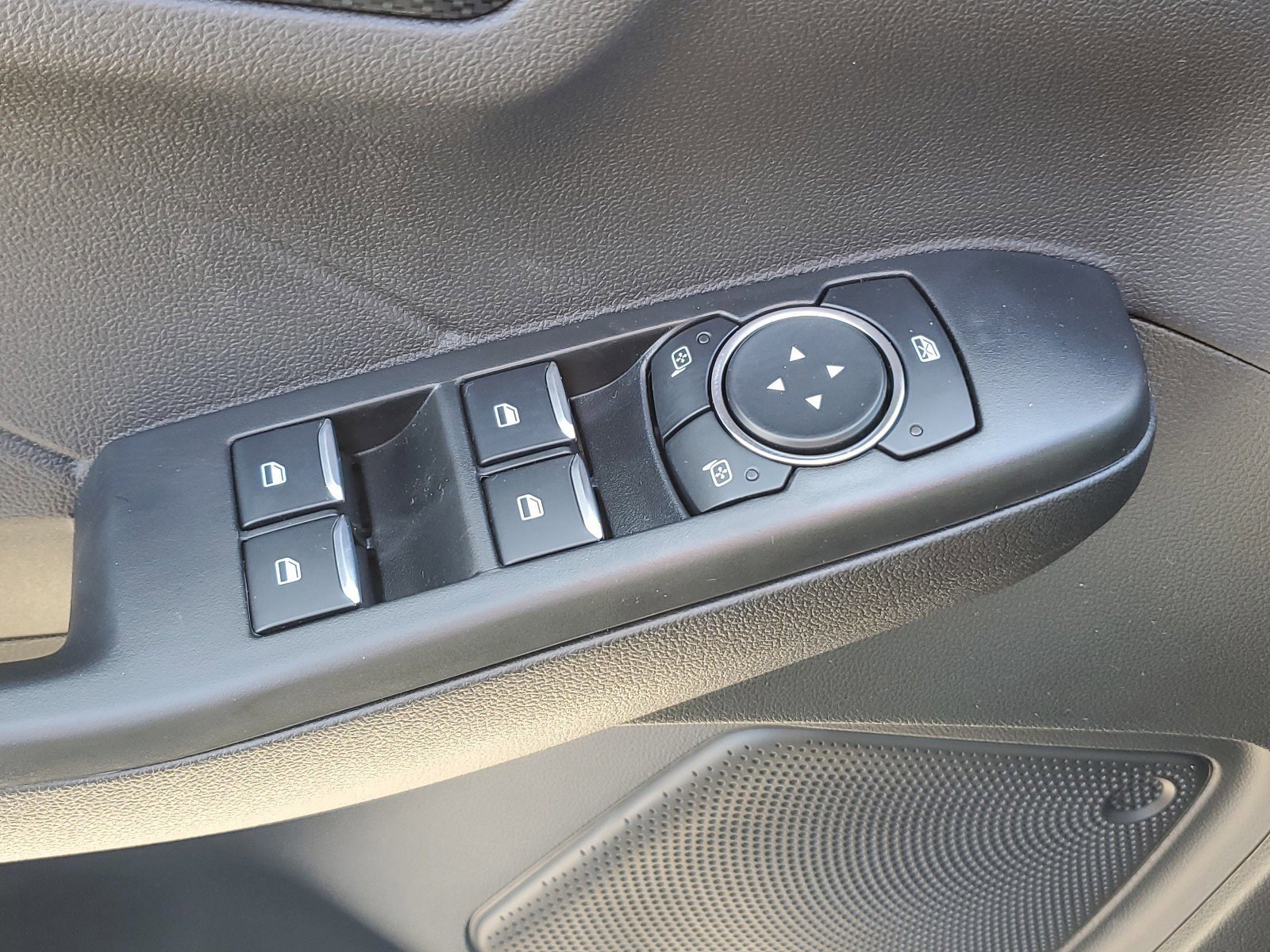 New 2025 Ford Escape ST-Line w/ Equipment Group 301A image 13