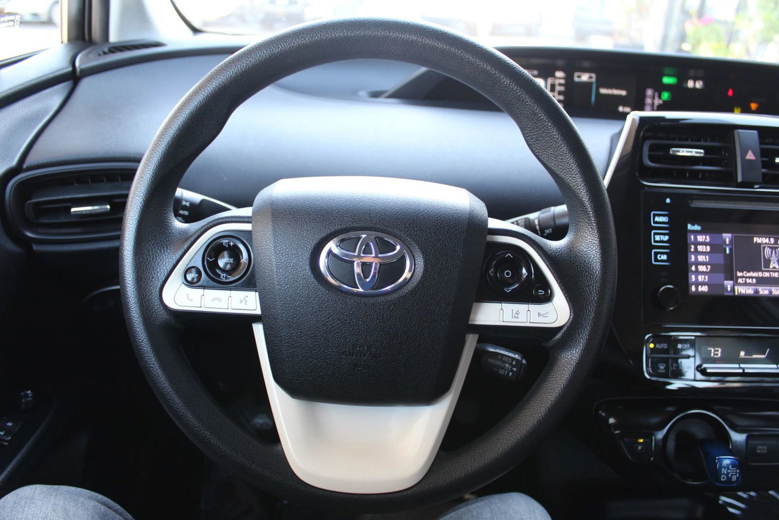 Used 2017 Toyota Prius Four FWD image 23