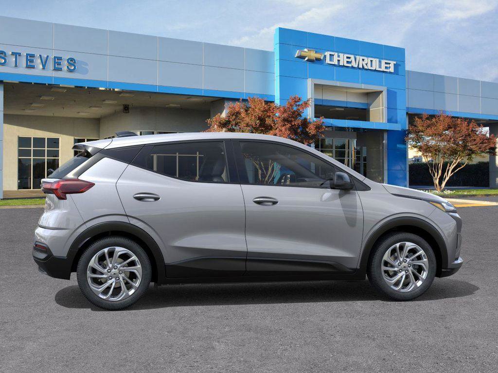 New 2027 Chevrolet Bolt LT image 5