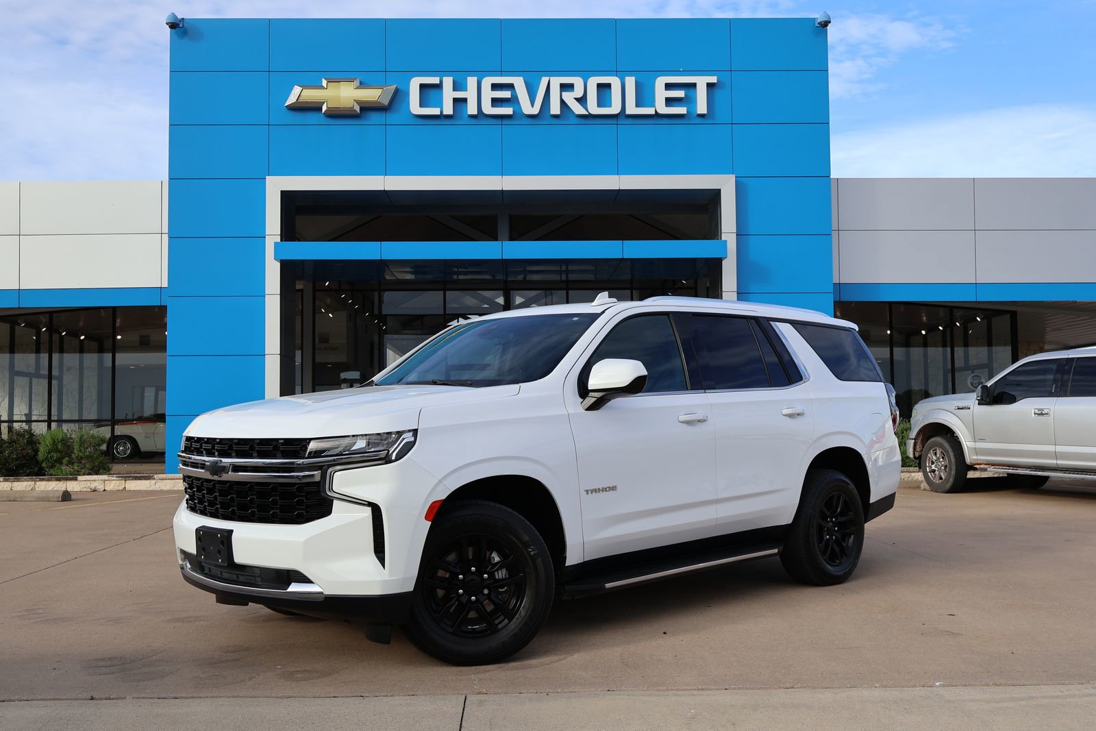 Used 2021 Chevrolet Tahoe LS RWD image 1