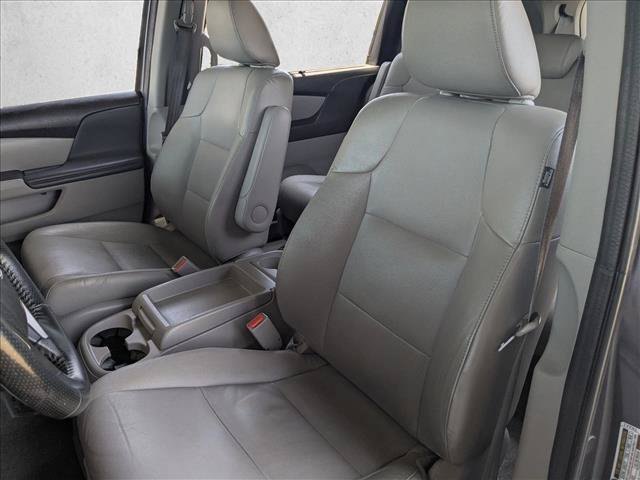 Used 2016 Honda Odyssey Touring Elite image 17