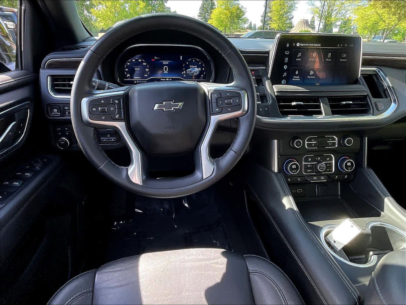Used 2024 Chevrolet Suburban Z71 w/ Luxury Package image 7