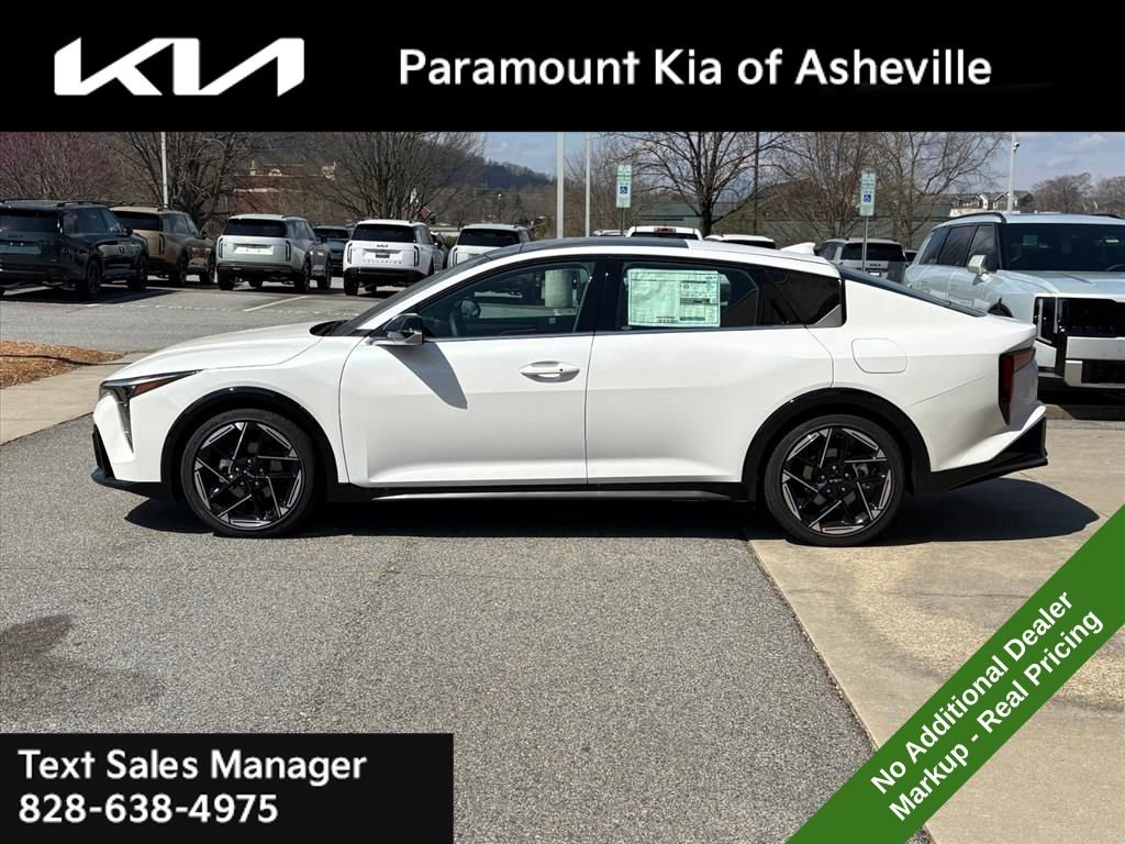 New 2026 Kia K4 GT-Line image 3