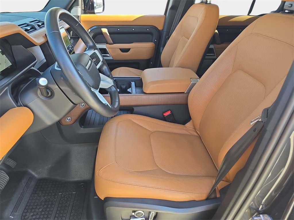 Used 2023 Land Rover Defender 130 First Edition image 16