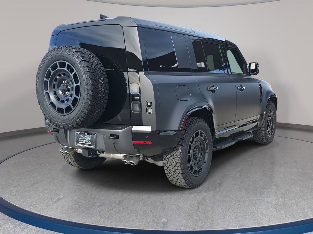 New 2026 Land Rover Defender 110 V8 image 5