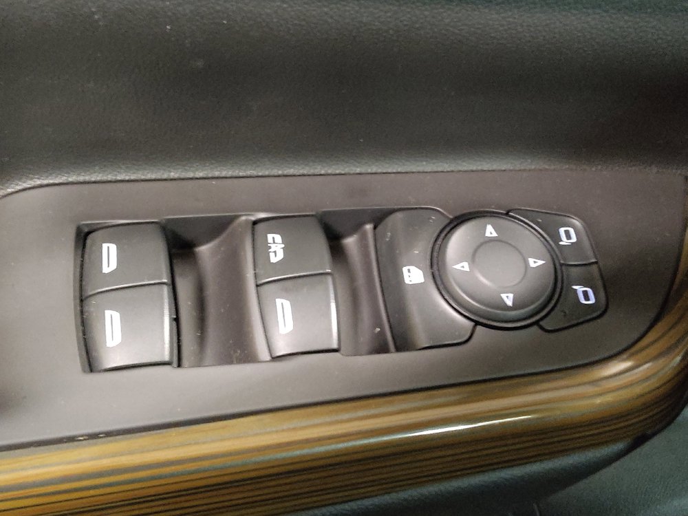 Used 2020 GMC Acadia SLE w/ Driver Convenience Package FWD image 27