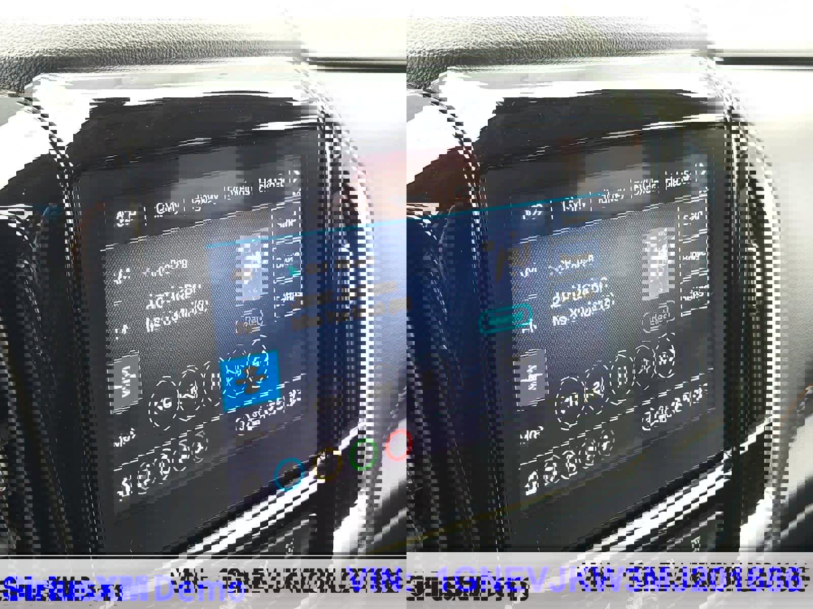 Used 2021 Chevrolet Traverse RS image 30