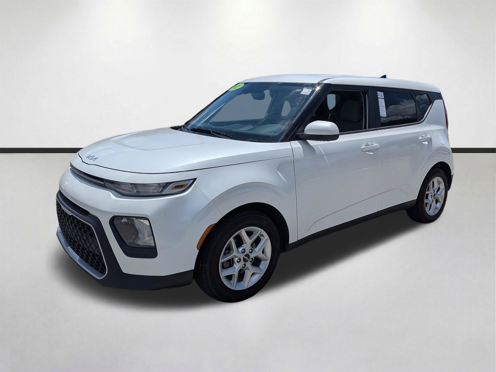 Used 2022 Kia Soul LX w/ Technology Package FWD image 8