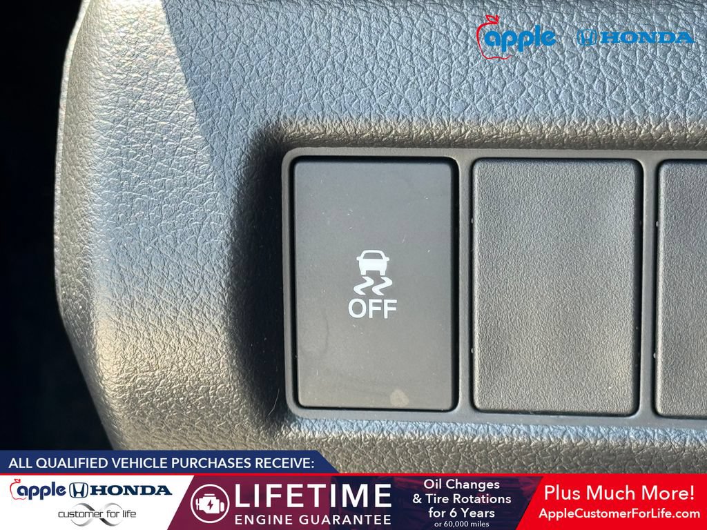 Used 2025 Honda Pilot Sport image 30