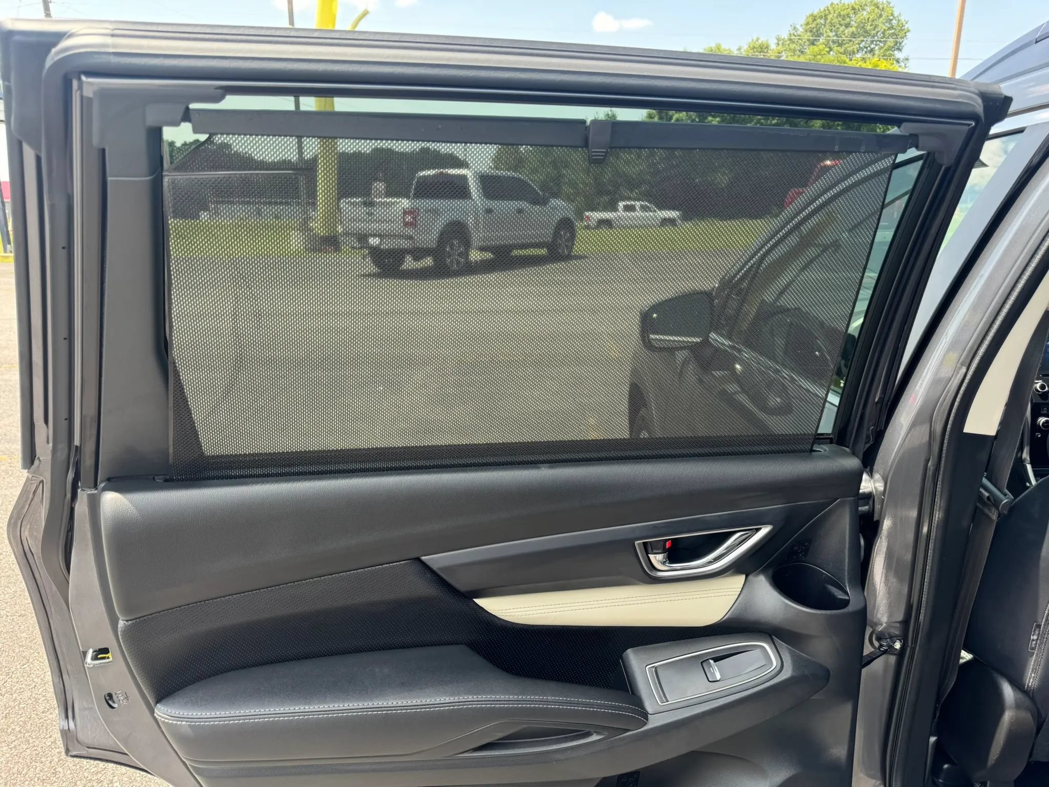 Used 2022 Subaru Ascent Limited AWD/4WD image 36