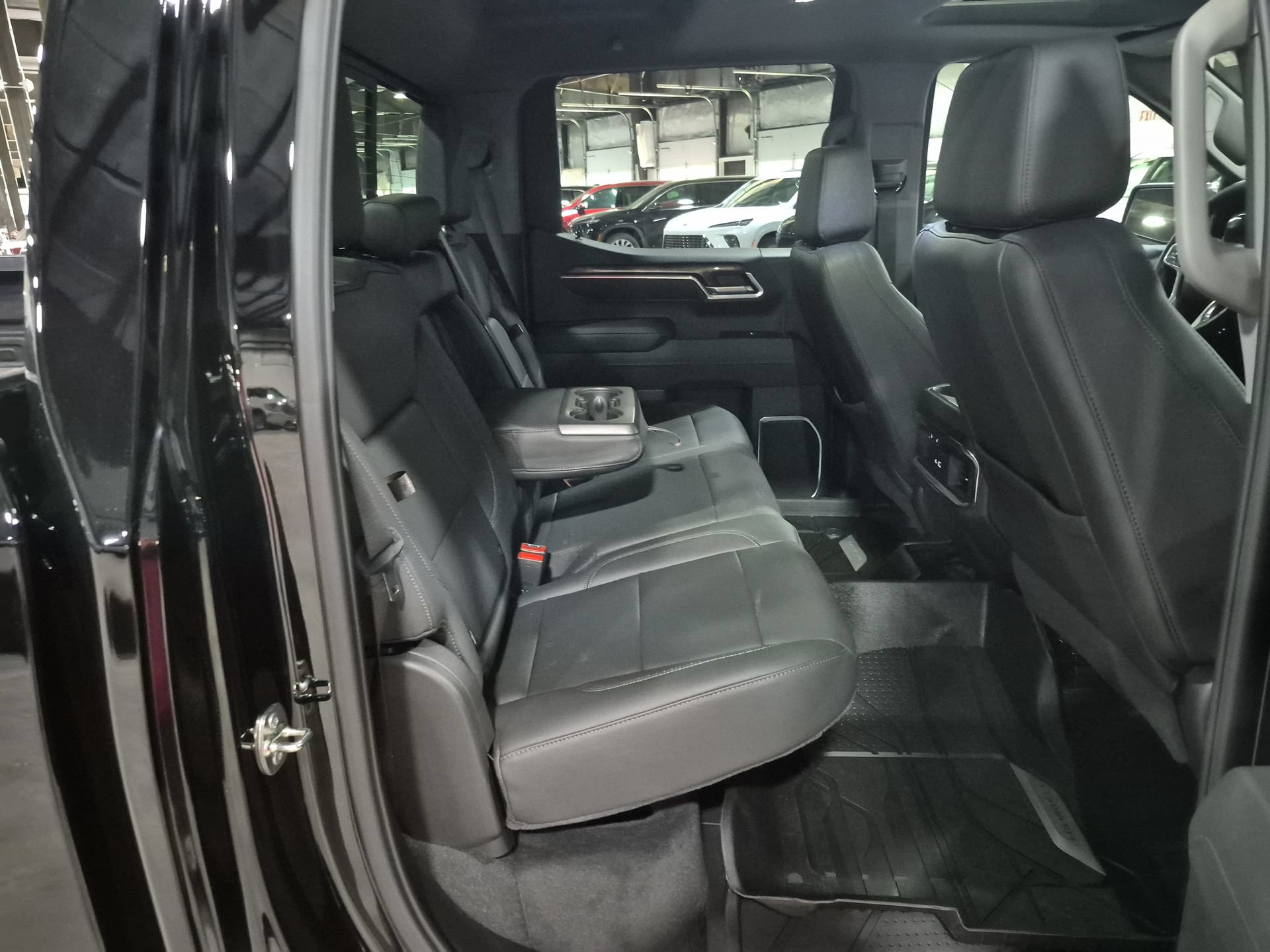 Certified 2026 Chevrolet Silverado 1500 LTZ w/ LTZ Premium Package AWD/4WD image 29