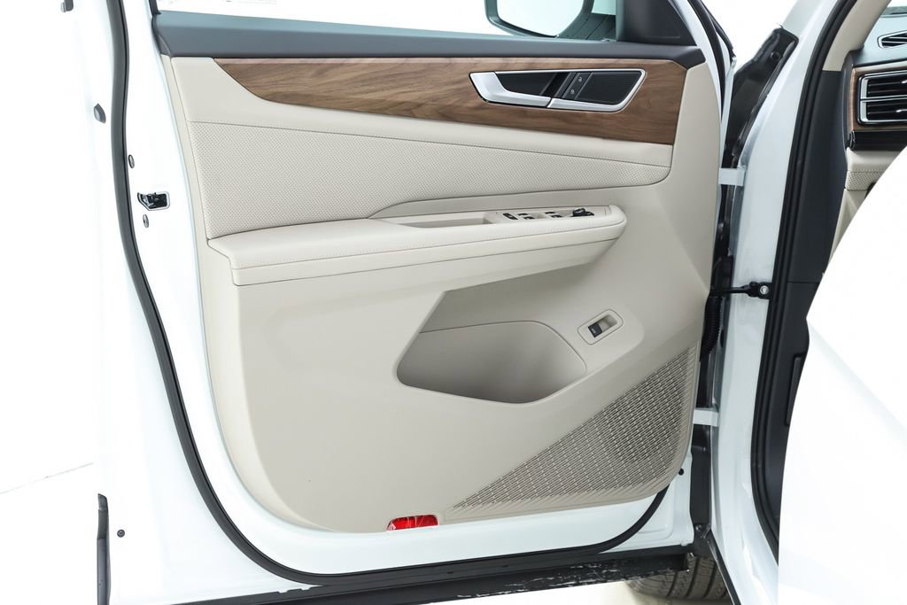 New 2026 Volkswagen Atlas SE image 18