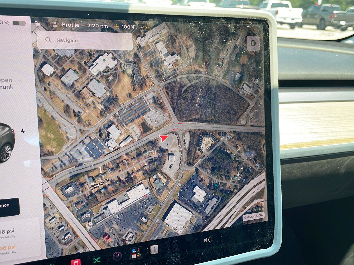 Used 2018 Tesla Model 3 Long Range RWD image 9