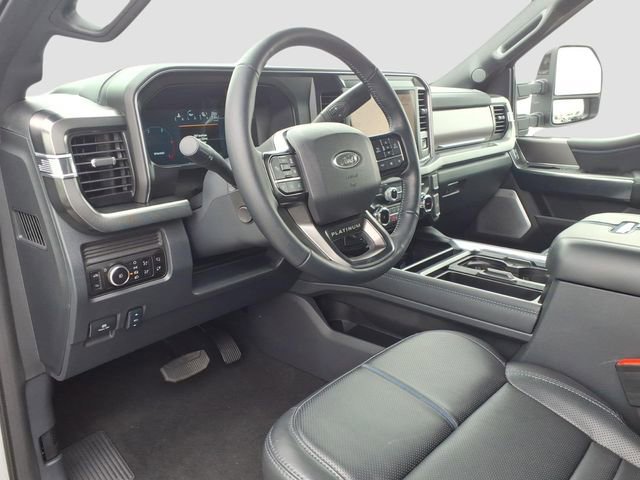 Used 2026 Ford F450 Platinum w/ FX4 Off-Road Package image 26