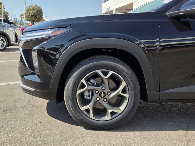 New 2026 Chevrolet Trax LT w/ Driver Confidence Package FWD image 5