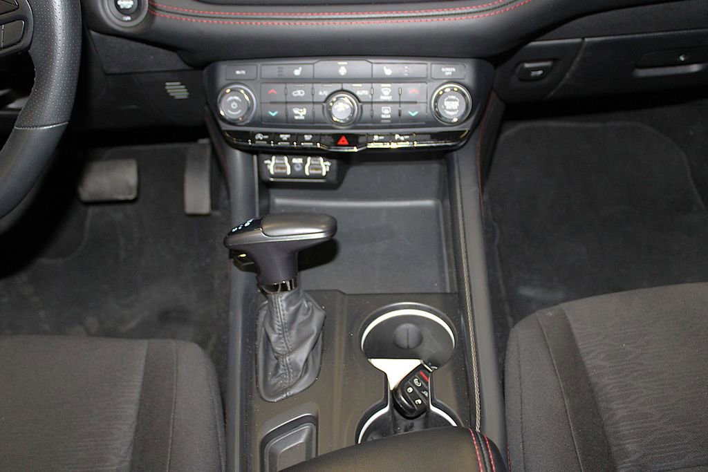Certified 2025 Dodge Durango GT AWD/4WD image 24