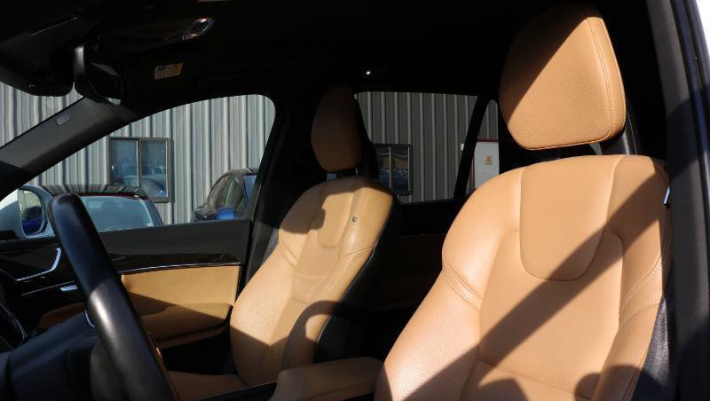 Used 2018 Volvo XC90 T6 Momentum w/ Convenience Package image 8