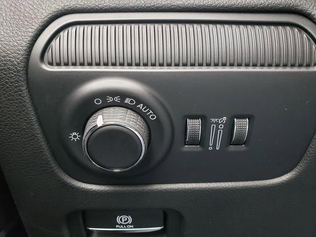 New 2026 Jeep Grand Wagoneer 4WD image 26