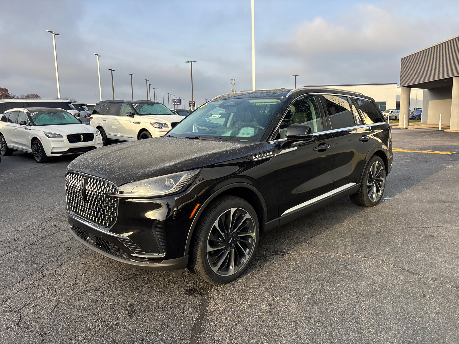 New 2026 Lincoln Aviator Reserve image 3