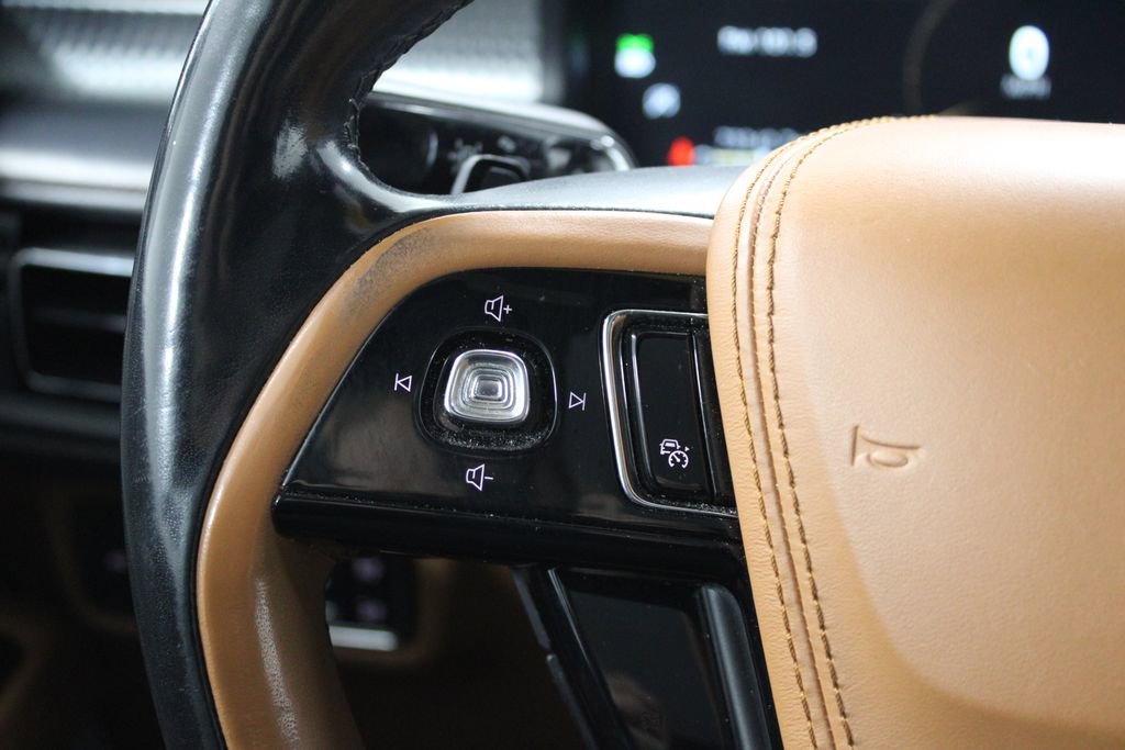 Used 2022 Lincoln Aviator Black Label w/ Class IV Trailer Tow Package image 40