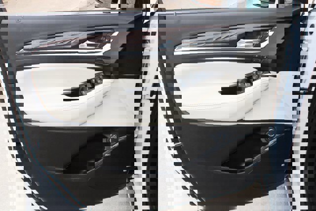 Used 2023 Buick Enclave Avenir w/ Avenir Technology Package image 22