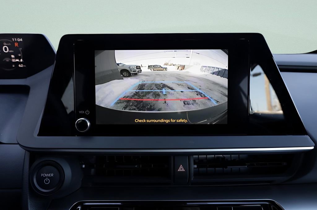 Used 2024 Toyota Prius LE image 35