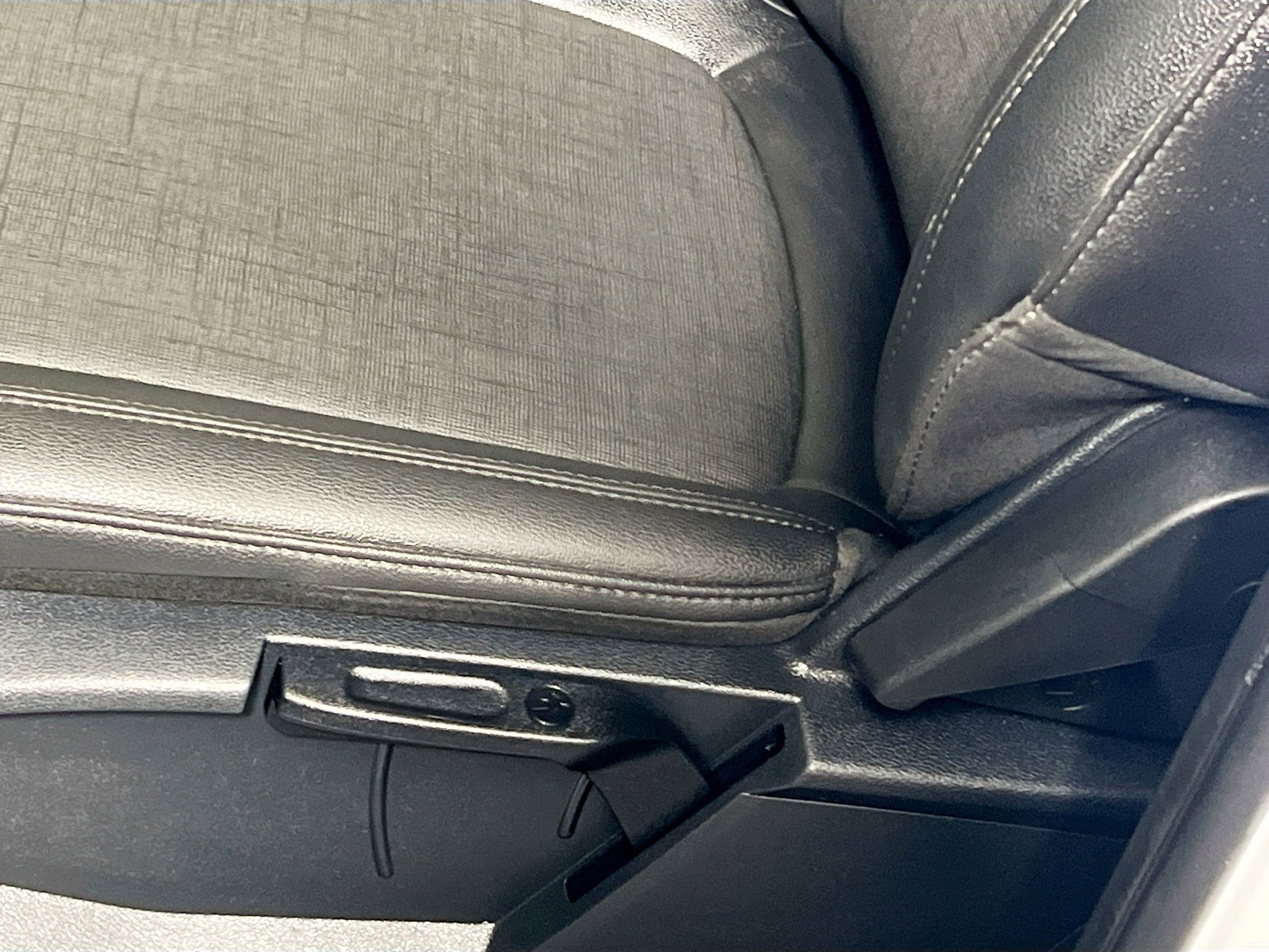 Used 2023 Ford Transit Connect XL image 15