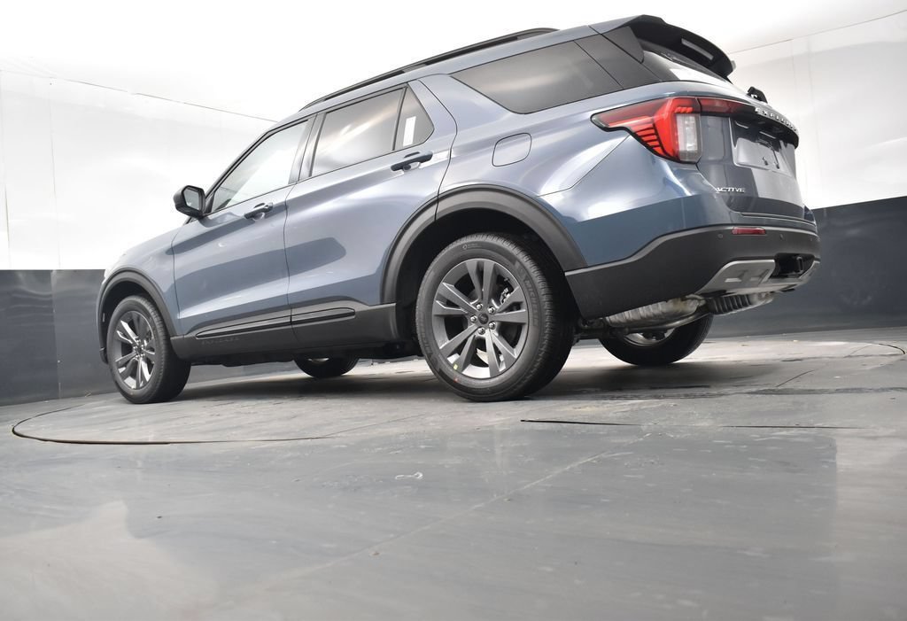 New 2026 Ford Explorer Active w/ Active Comfort Package AWD/4WD image 15