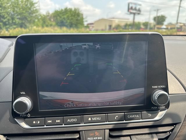 Used 2025 Nissan Altima 2.5 SV FWD image 20