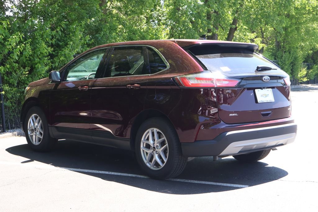 Used 2024 Ford Edge SEL AWD/4WD image 5