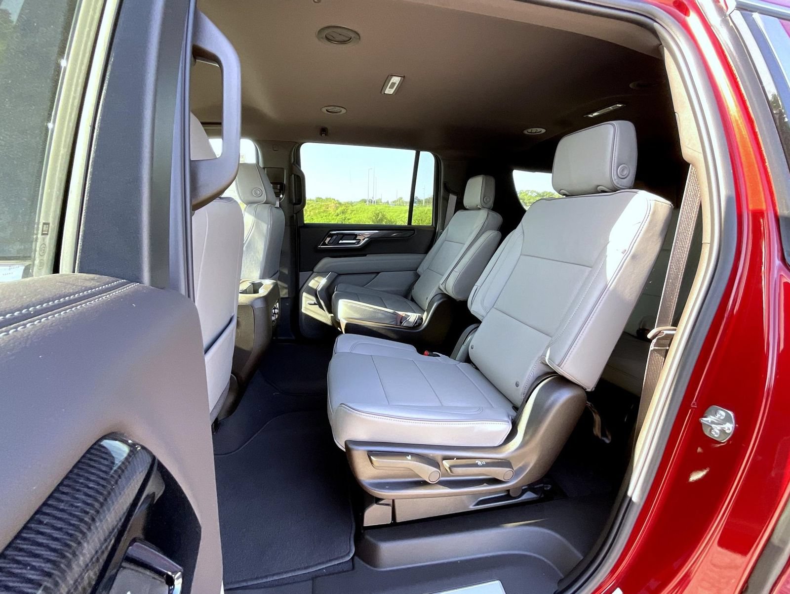 New 2026 GMC Yukon XL Elevation AWD/4WD image 19