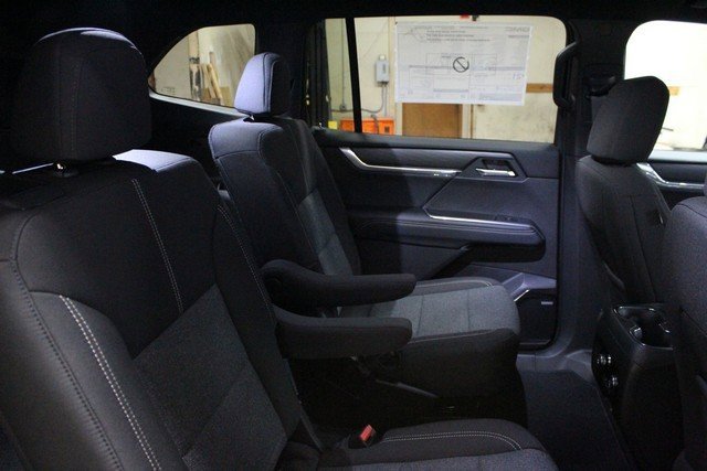 New 2026 GMC Acadia Elevation image 12