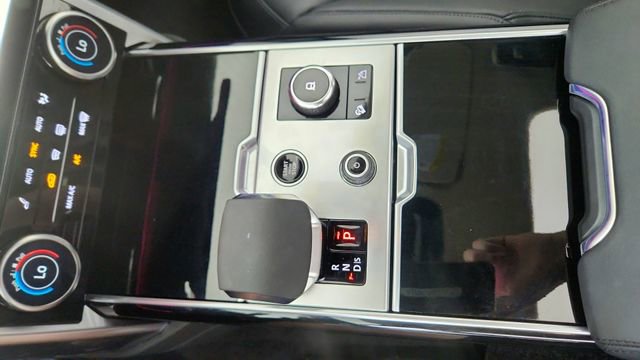 Used 2023 Land Rover Range Rover SE AWD/4WD image 48