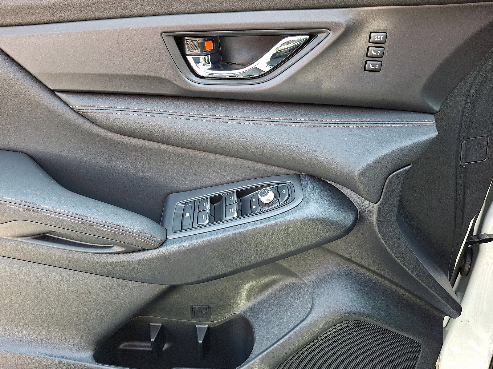 Certified 2025 Subaru Ascent Bronze Edition image 19