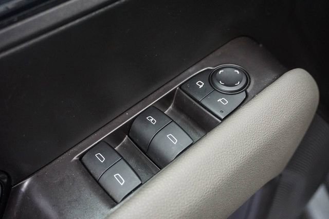 Used 2025 Chevrolet Colorado ZR2 w/ Technology Package AWD/4WD image 10
