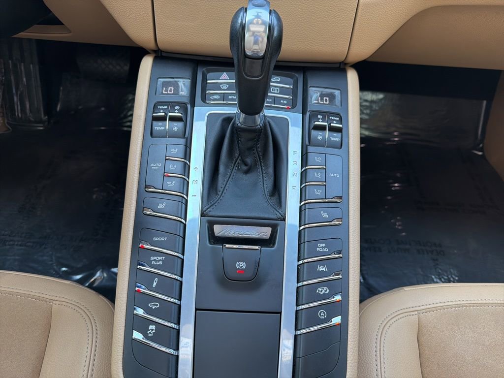 Used 2018 Porsche Macan Sport Edition image 16