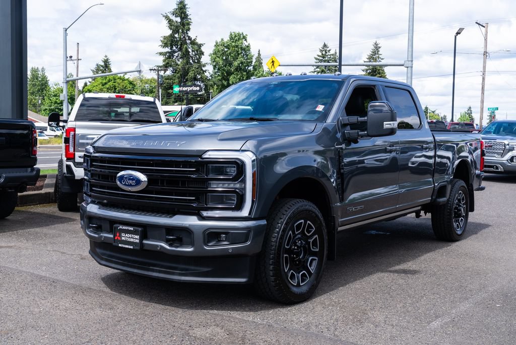Used 2026 Ford F350 Platinum w/ FX4 Off-Road Package AWD/4WD image 3