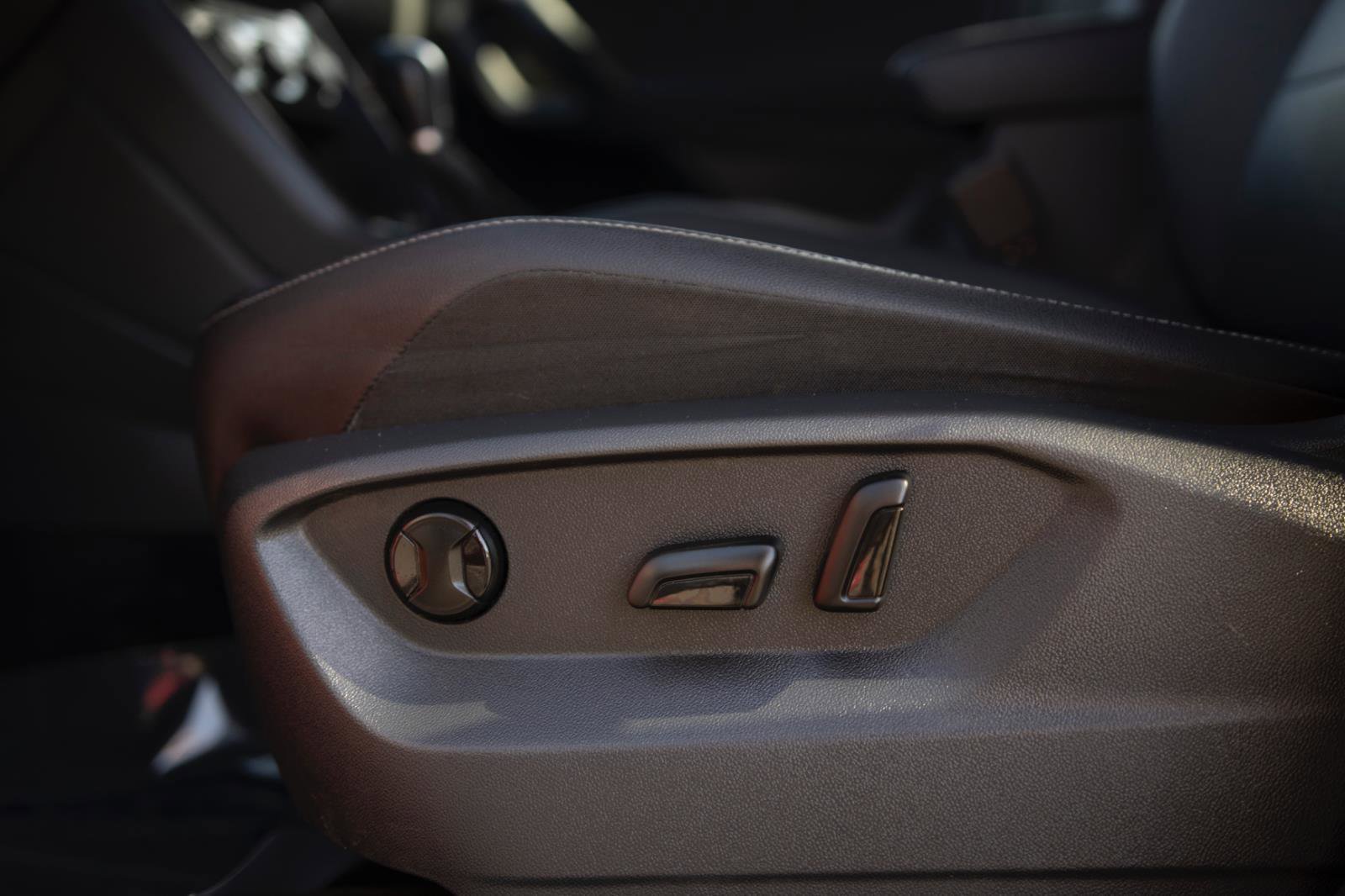 Used 2019 Volkswagen Tiguan S image 13