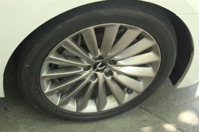 Used 2014 Hyundai Equus Signature RWD image 26